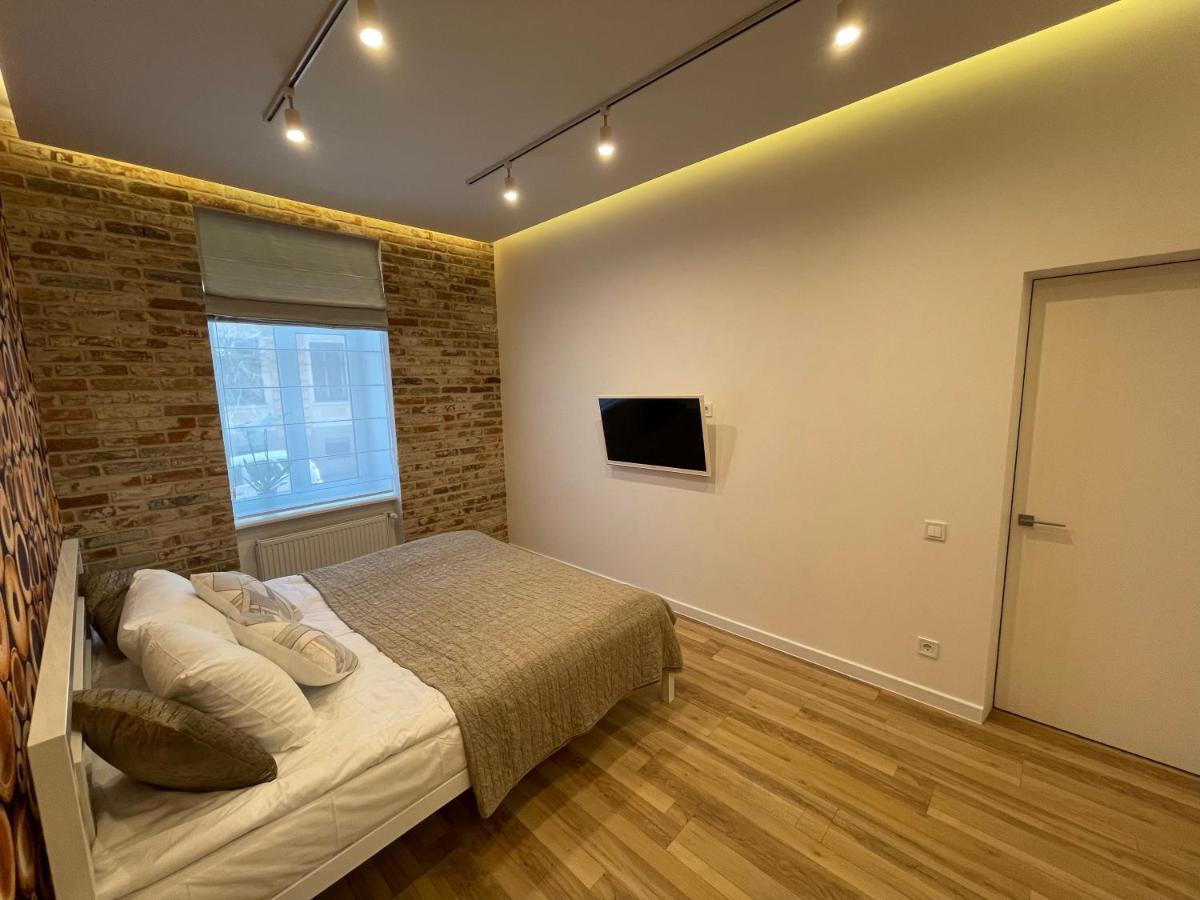 Apartment Centre Inn Чернивци Екстериор снимка